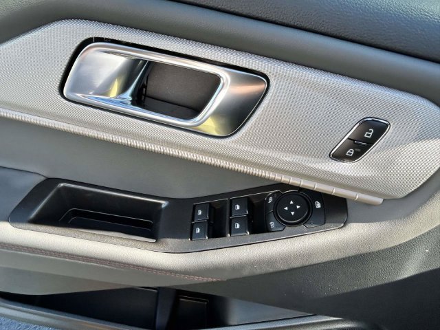 New 2027 Ford Explorer Active RWD image 18