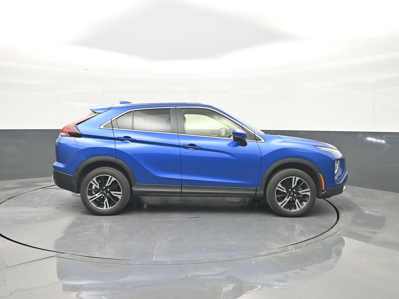 Used 2025 Mitsubishi Eclipse Cross SE AWD/4WD image 9