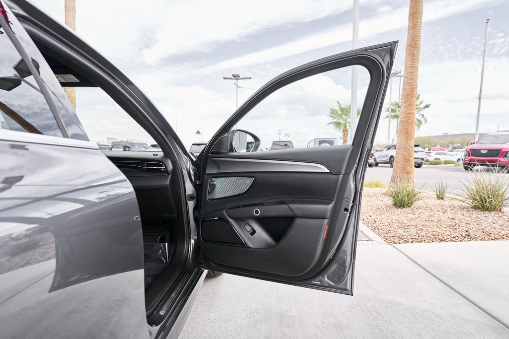 Used 2023 Maserati Grecale GT image 13