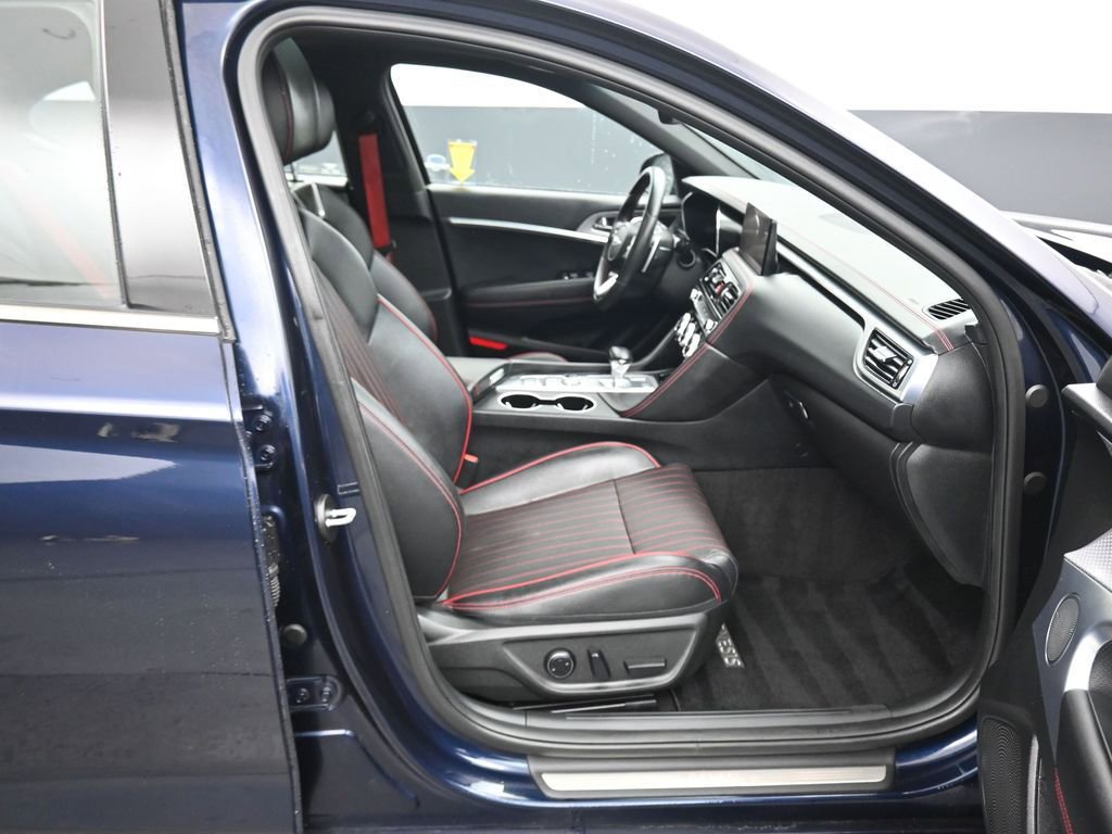 Used 2023 Genesis G70 2.0T w/ Sport Prestige Package RWD image 44