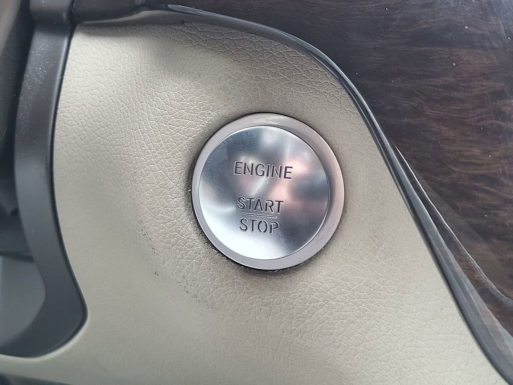 Used 2013 Mercedes-Benz ML 350 4MATIC image 23