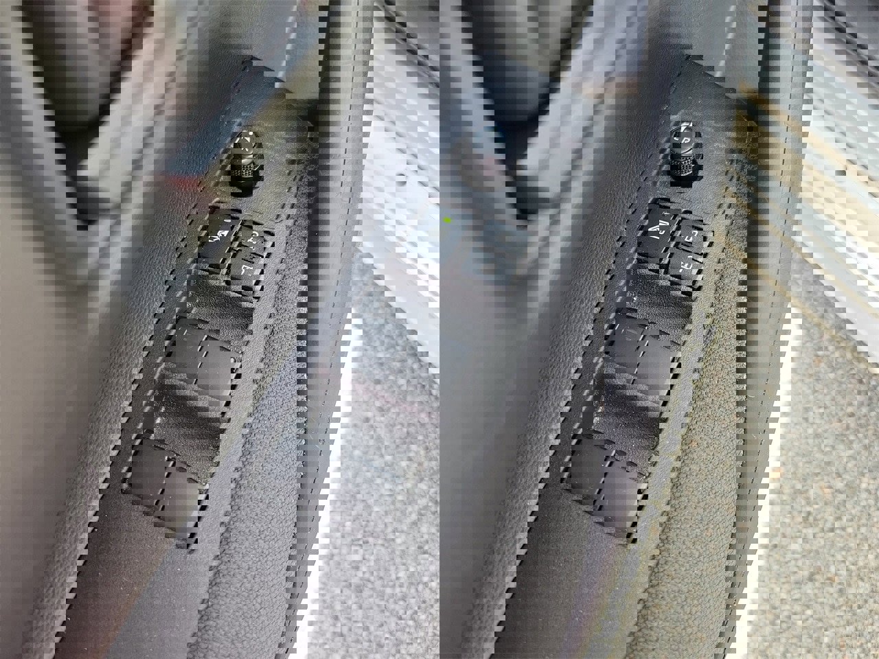 Used 2024 Toyota Corolla LE image 14