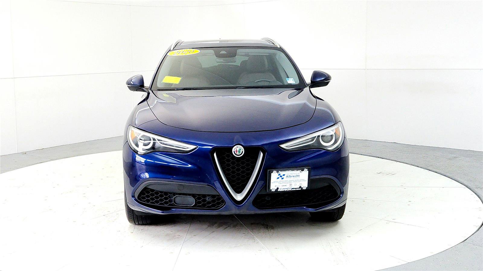 Used 2020 Alfa Romeo Stelvio Ti w/ Active Blind Spot Package AWD/4WD image 8