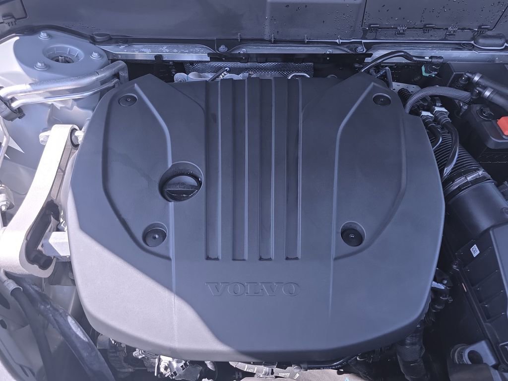 Used 2025 Volvo XC90 B5 Plus AWD/4WD image 35