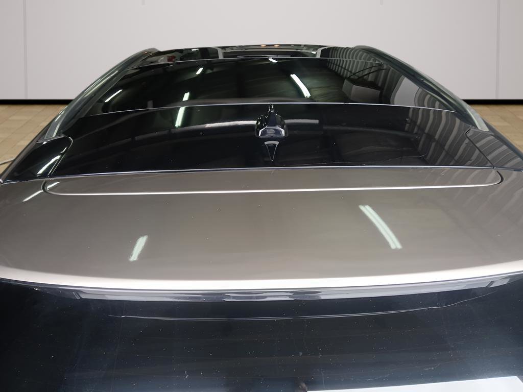 Used 2021 Lincoln Corsair Reserve image 27