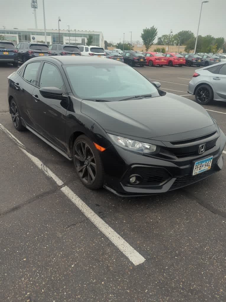 Used 2017 Honda Civic Sport image 2