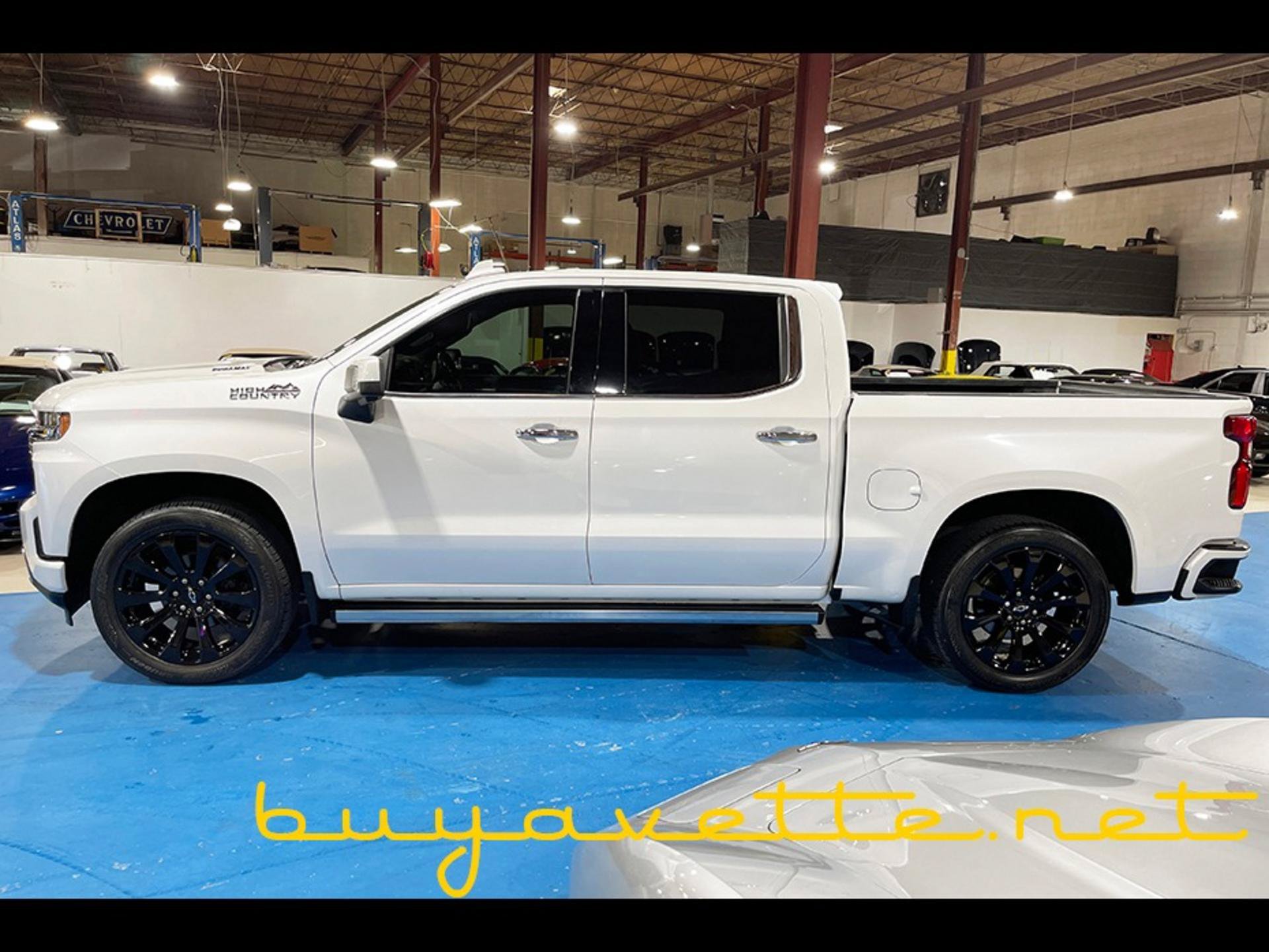 Used 2021 Chevrolet Silverado 1500 High Country w/ Safety Package II AWD/4WD image 6
