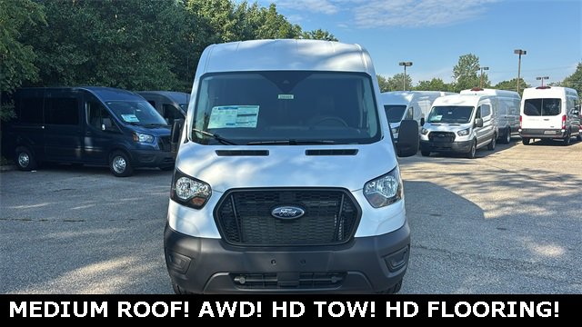 New 2025 Ford Transit 150 148 Medium Roof AWD image 6