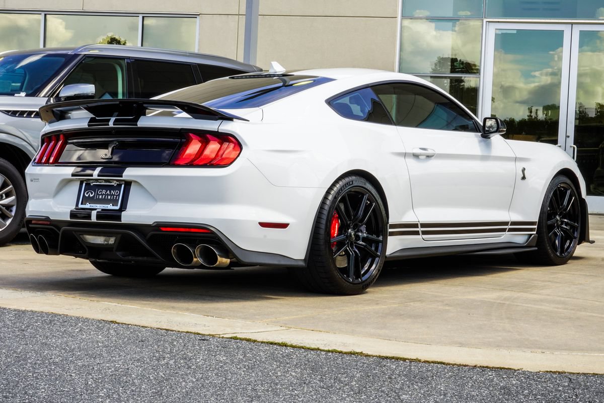 Used 2022 Ford Mustang Shelby GT500 w/ Technology Package RWD image 12
