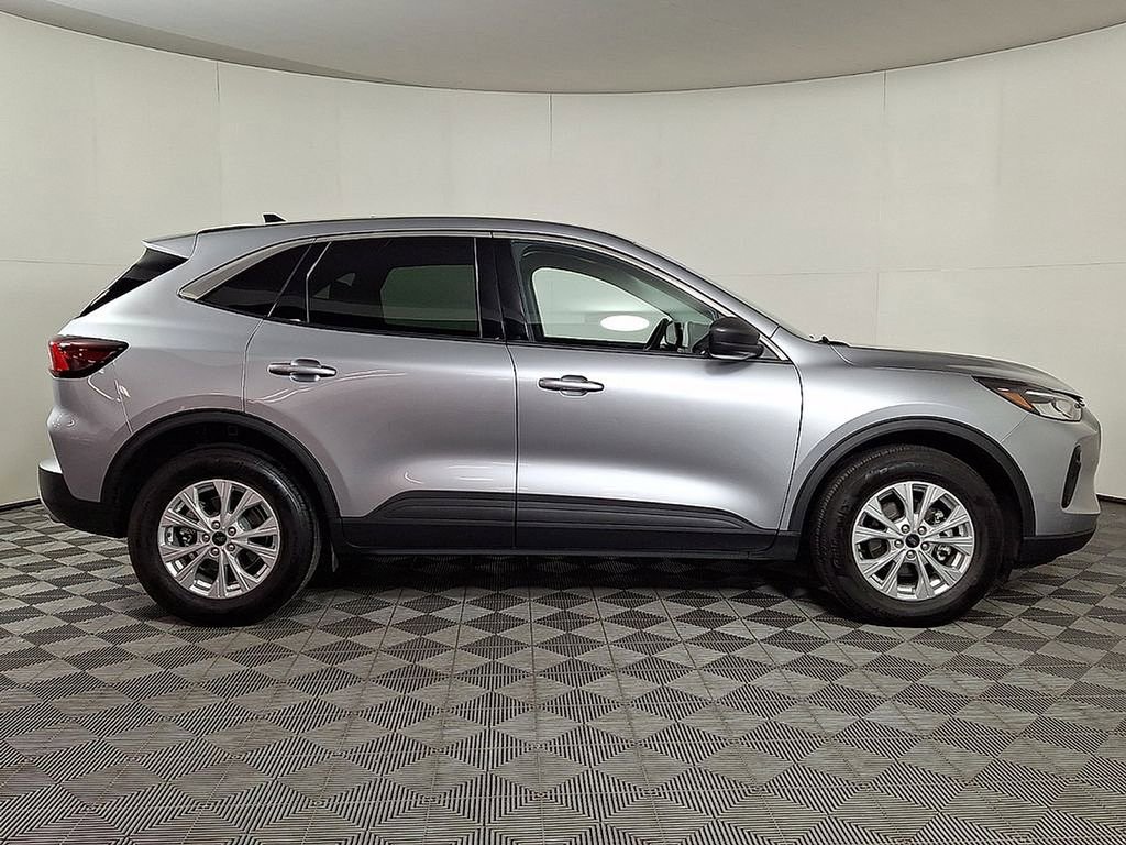 Used 2023 Ford Escape Active AWD/4WD image 10
