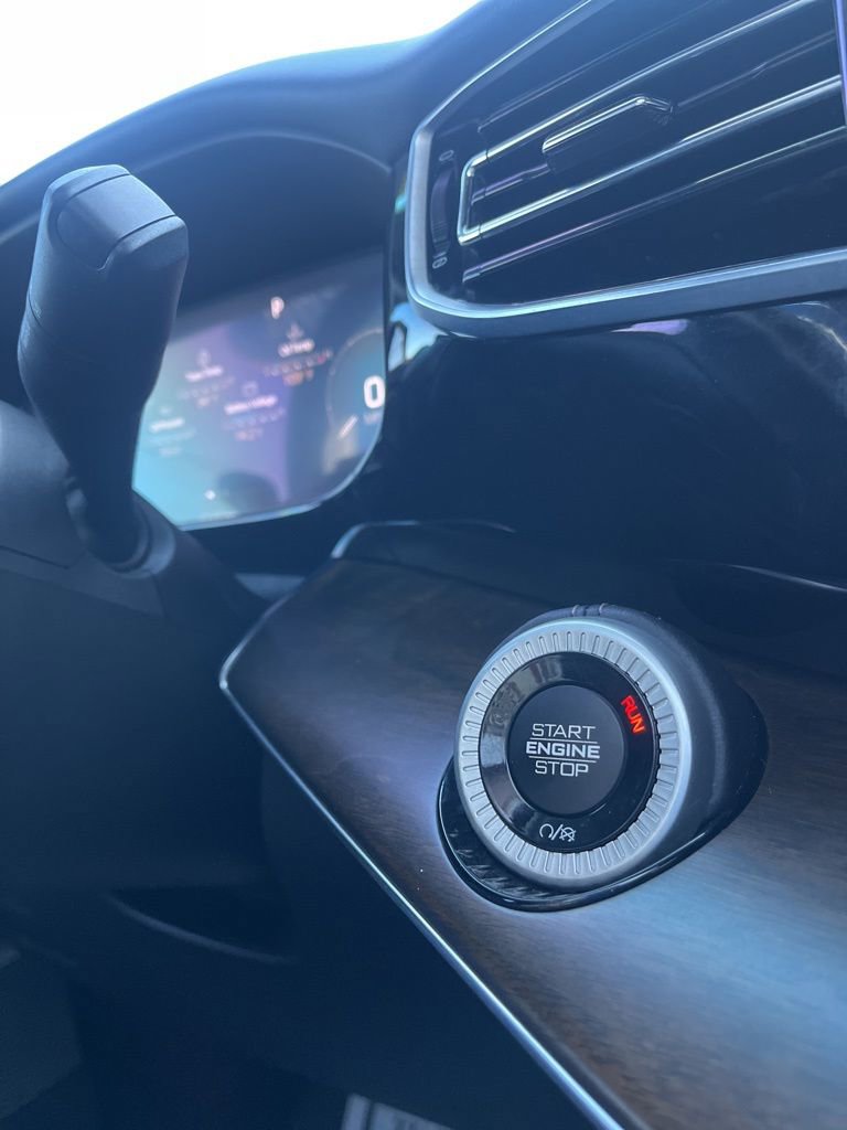 Used 2022 Jeep Grand Wagoneer Series II w/ Convenience Group III image 18