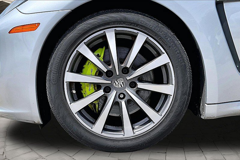 Used 2016 Porsche Panamera S RWD image 7