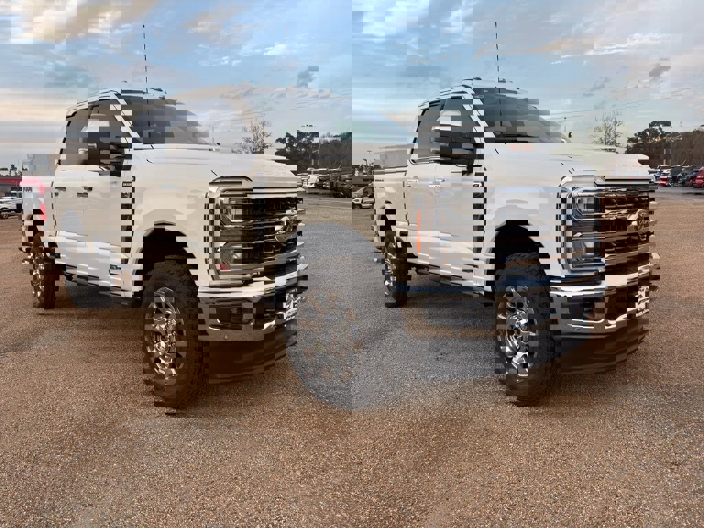 New 2026 Ford F250 King Ranch w/ Chrome Package image 7