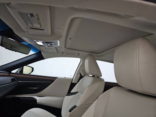 Used 2023 Lexus ES 250 w/ Premium Package AWD/4WD image 12