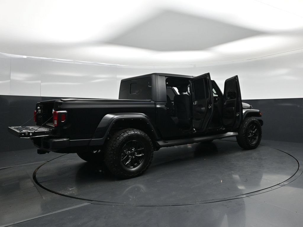 Used 2022 Jeep Gladiator Sport AWD/4WD image 5