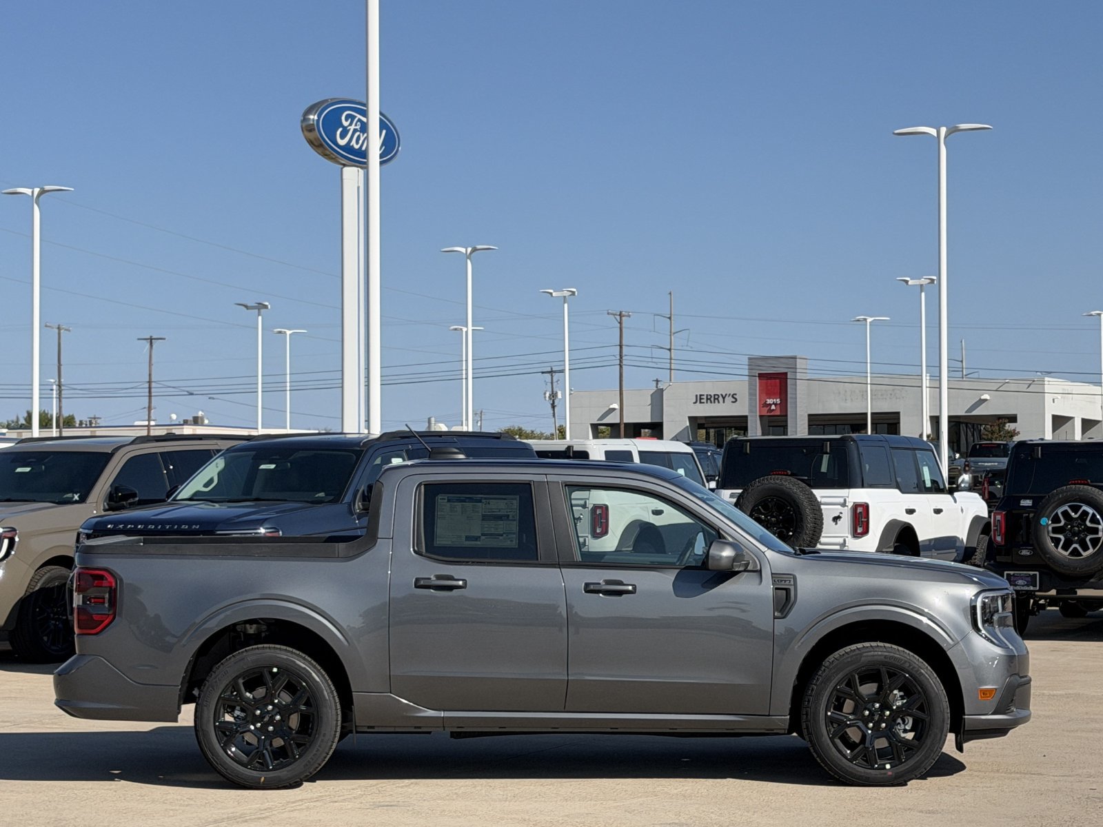New 2026 Ford Maverick Lobo AWD/4WD image 3