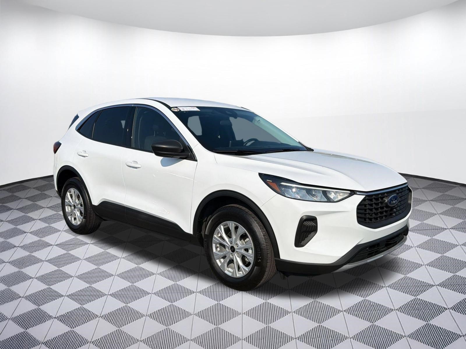 Used 2024 Ford Escape Active AWD/4WD image 7