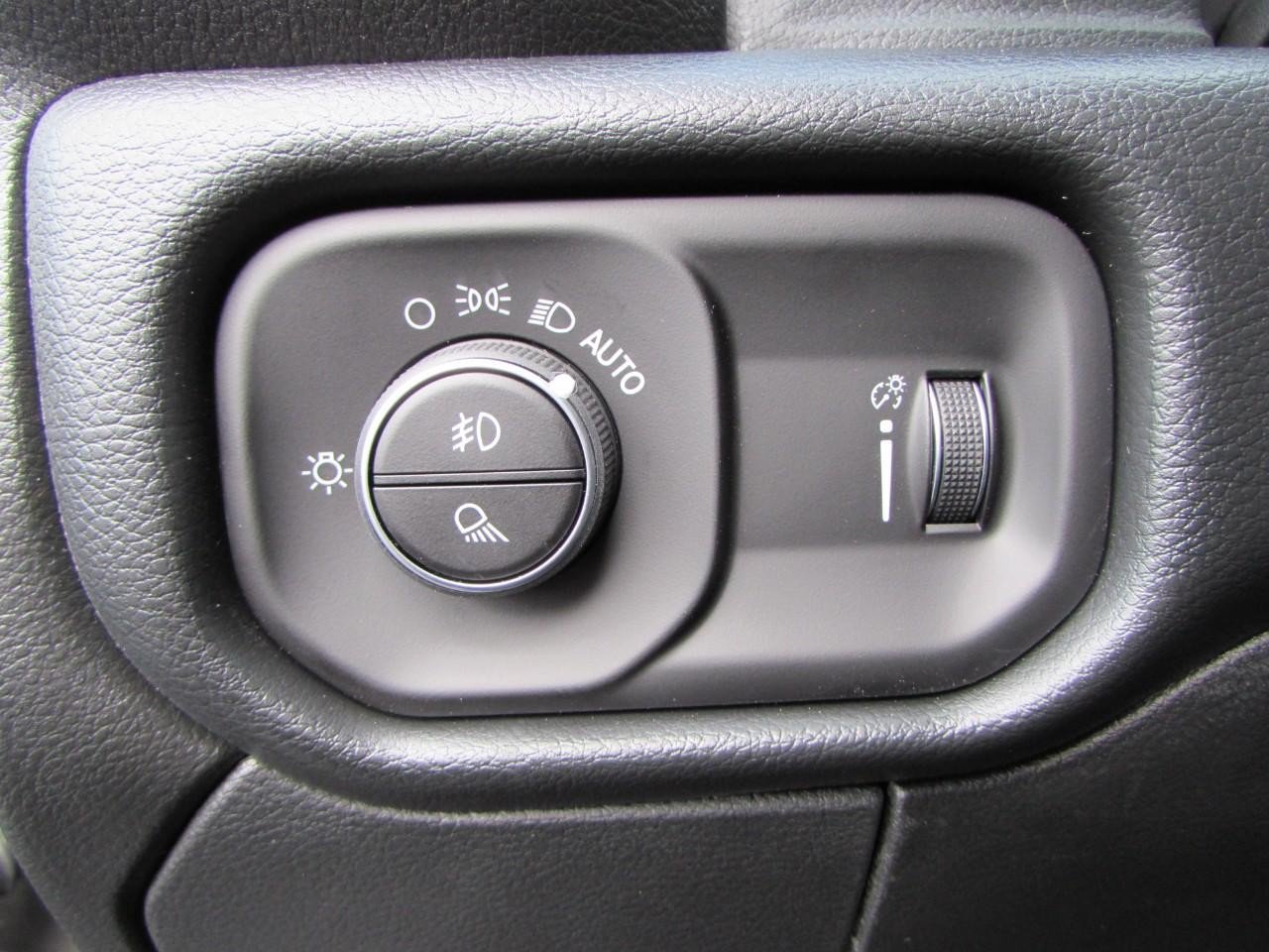 New 2026 RAM 2500 Tradesman AWD/4WD image 21