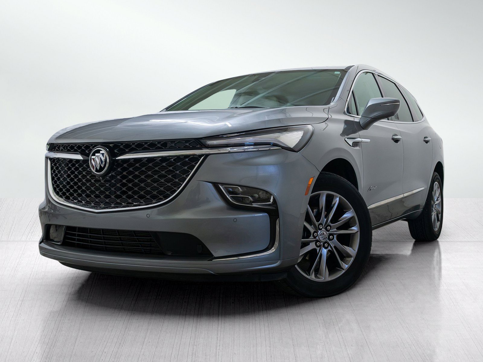 Used 2024 Buick Enclave Avenir w/ Avenir Technology Package AWD/4WD image 1