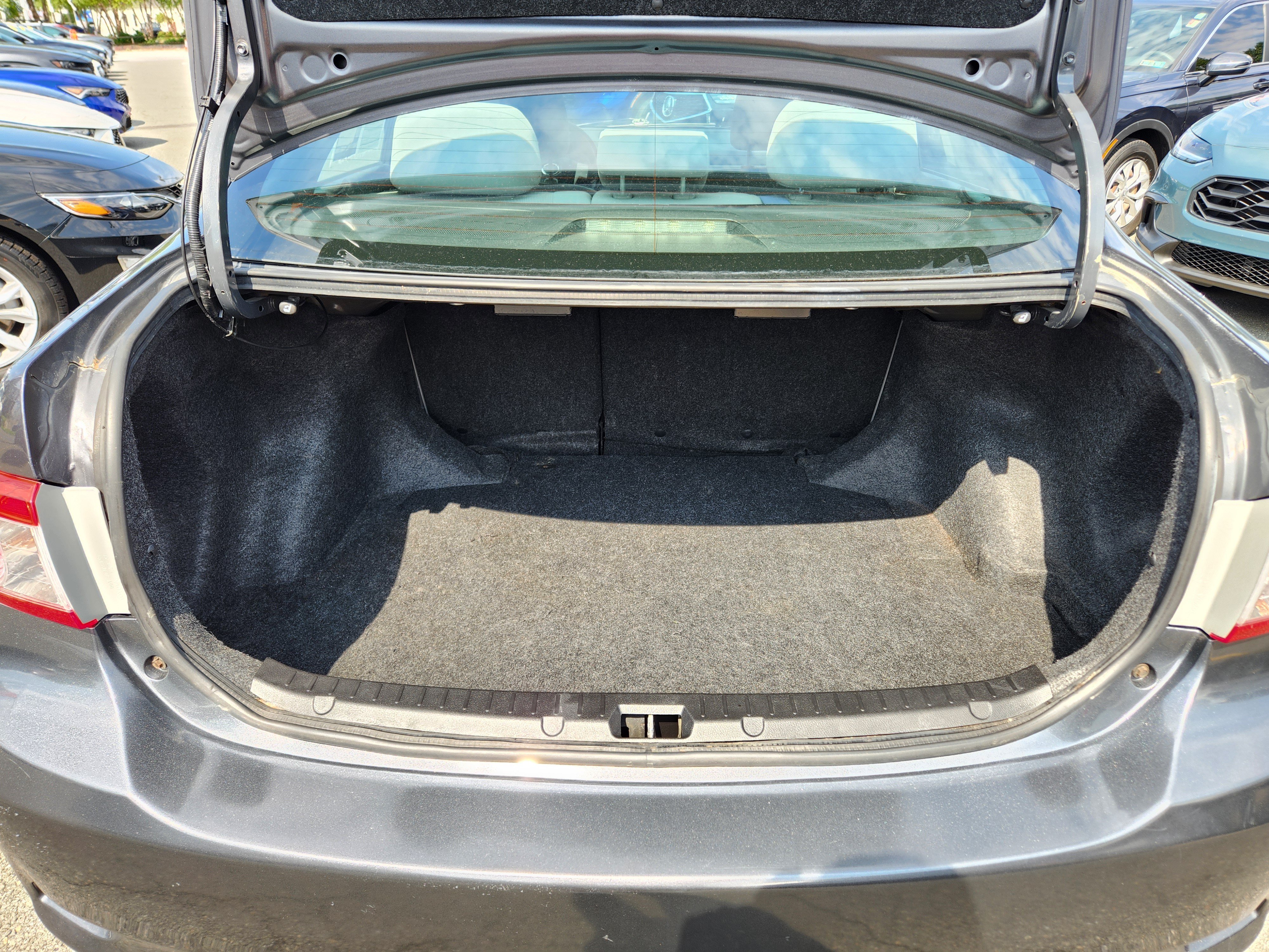 Used 2011 Toyota Corolla LE FWD image 8