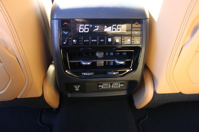 Used 2024 Jeep Grand Cherokee Summit AWD/4WD image 42