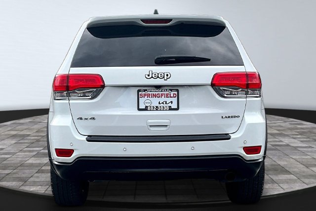 Used 2019 Jeep Grand Cherokee Laredo w/ Laredo X Package AWD/4WD image 5