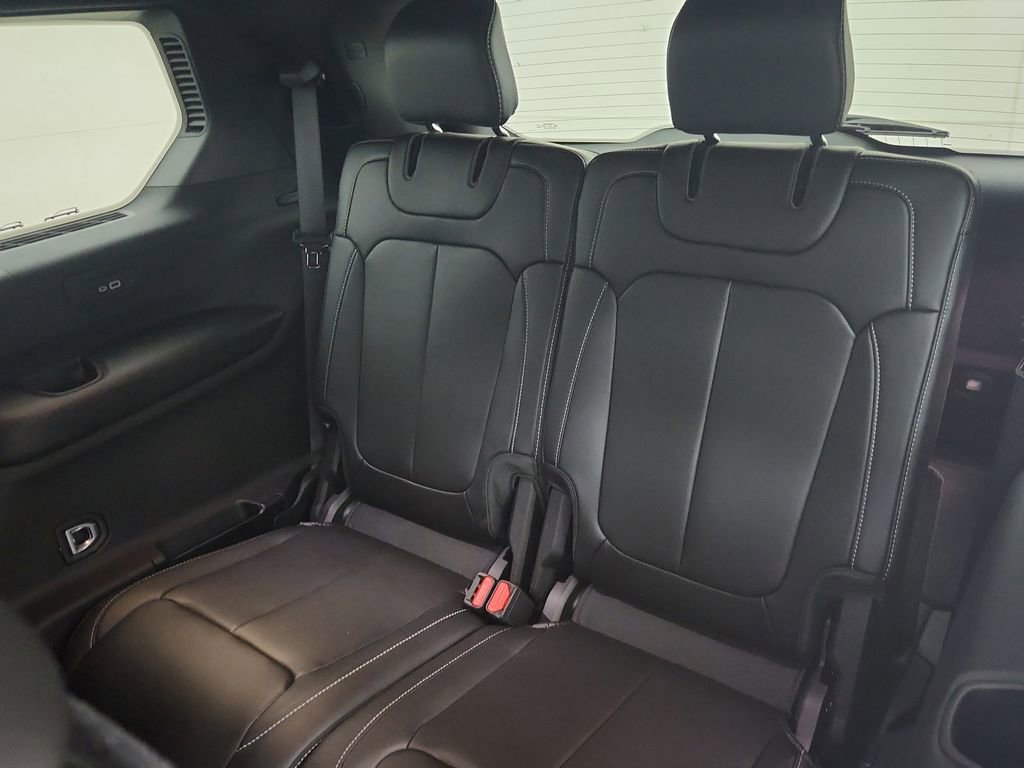 New 2025 Jeep Grand Cherokee L Limited w/ Black Appearance Package image 17