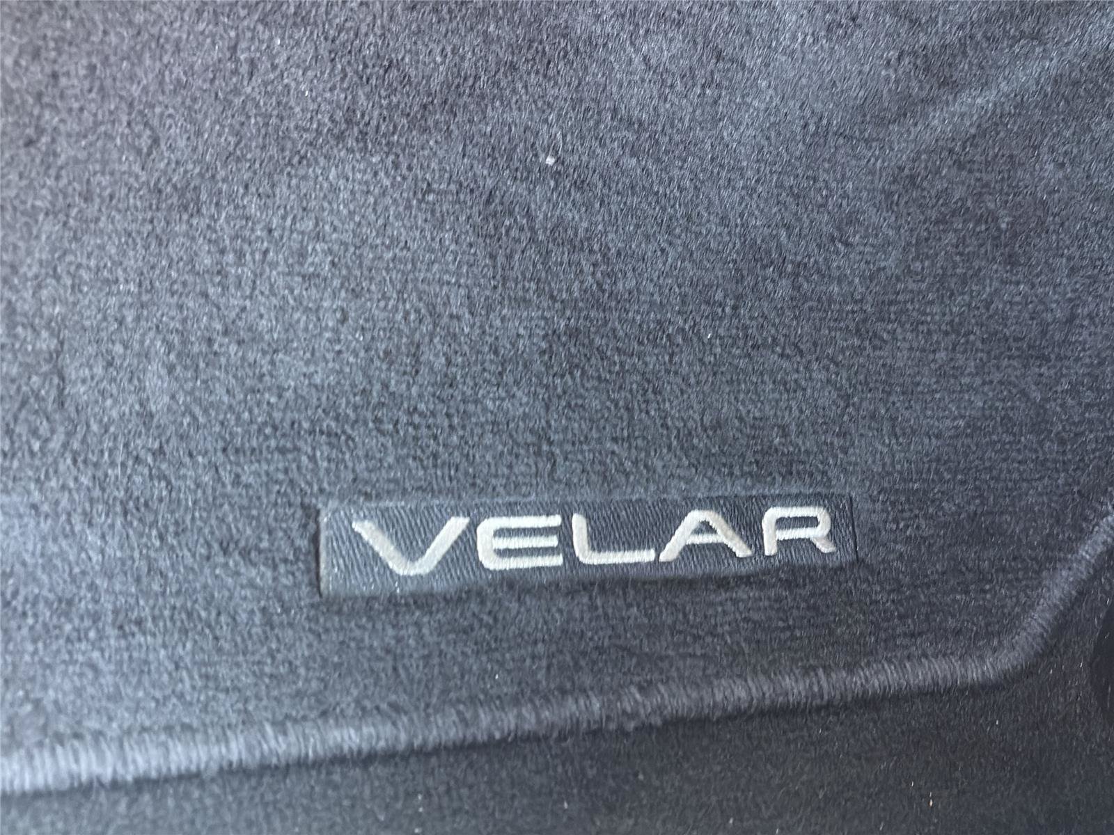 Used 2020 Land Rover Range Rover Velar R-Dynamic S AWD/4WD image 23