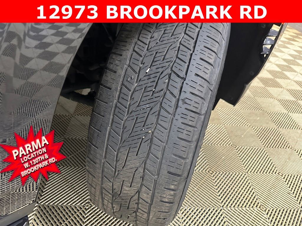 Used 2023 Chevrolet Tahoe LT w/ Luxury Package AWD/4WD image 31