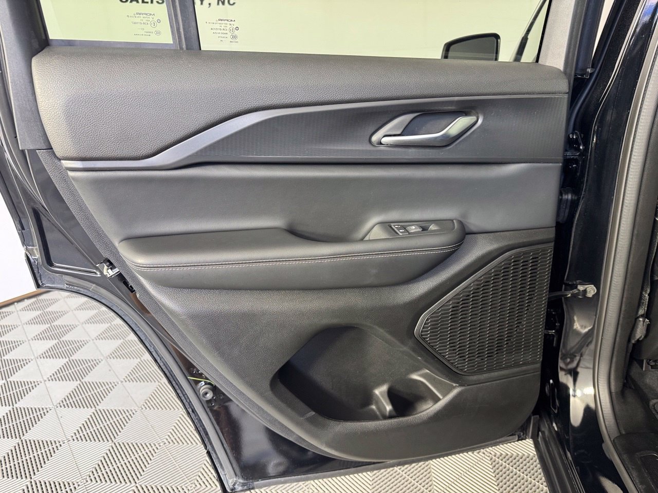 Used 2024 Jeep Grand Cherokee Laredo X w/ Luxury Tech Group I AWD/4WD image 27