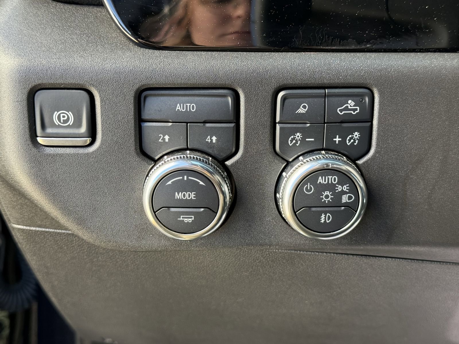 Used 2025 GMC Sierra 1500 SLT image 25