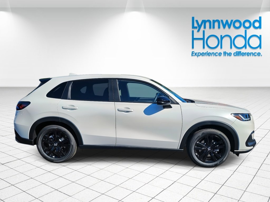 New 2026 Honda HR-V Sport image 4