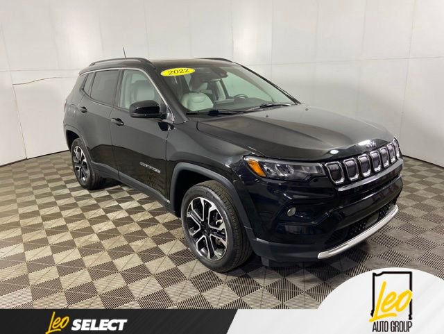 Used 2022 Jeep Compass Limited w/ Sun and Sound Group AWD/4WD image 4