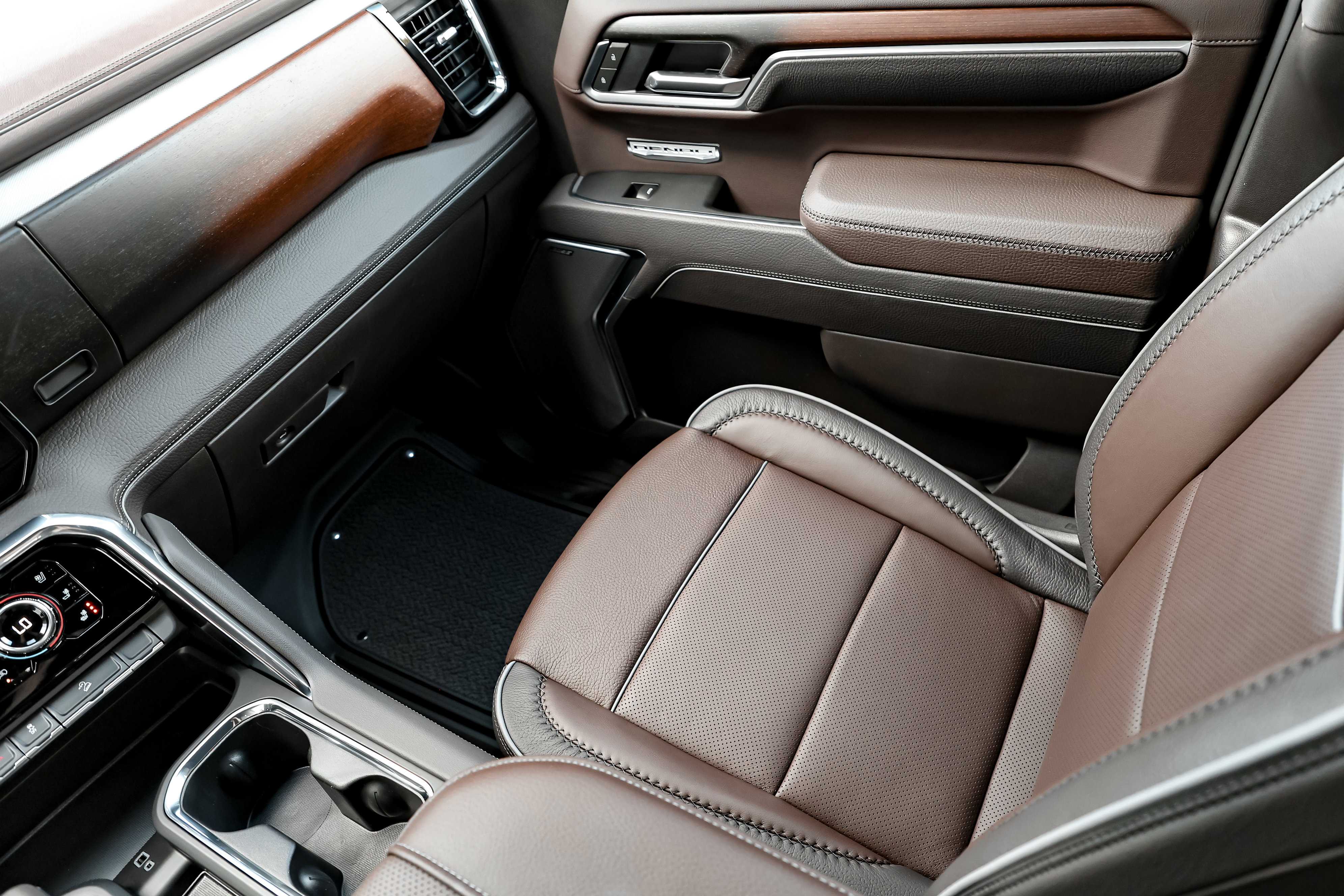 New 2026 GMC Sierra 1500 Denali w/ Denali Reserve Package image 37