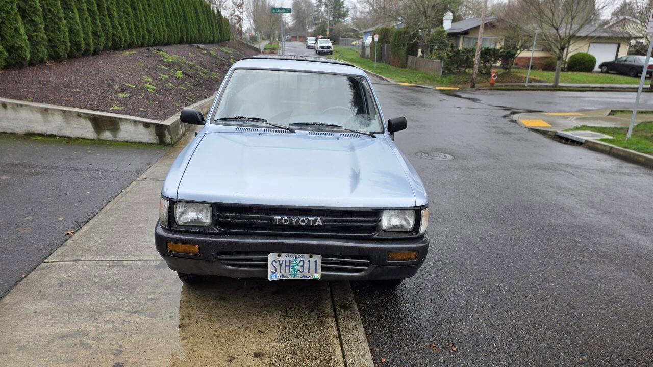 Used 1991 Toyota Pickup 2WD Regular Cab image 5