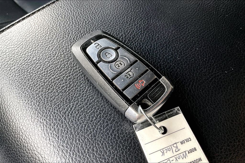 Used 2019 Ford Expedition Max Limited image 13