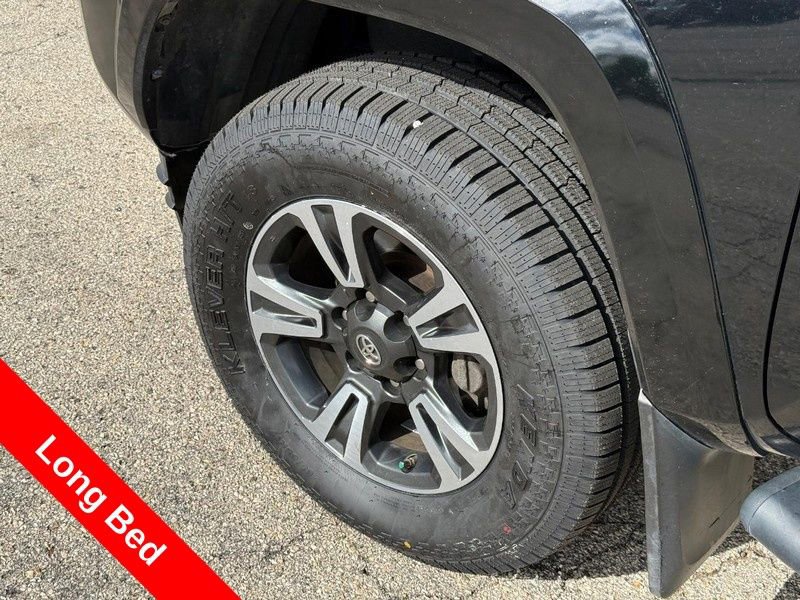 Used 2019 Toyota Tacoma TRD Sport w/ TRD Premium Sport Package AWD/4WD image 10