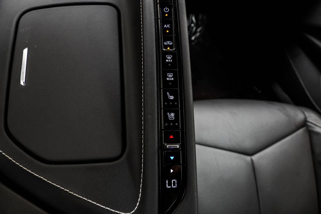 Used 2024 Chevrolet Corvette Z06 RWD image 22