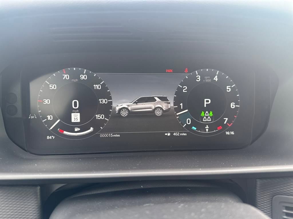 New 2025 Land Rover Discovery Dynamic SE image 12