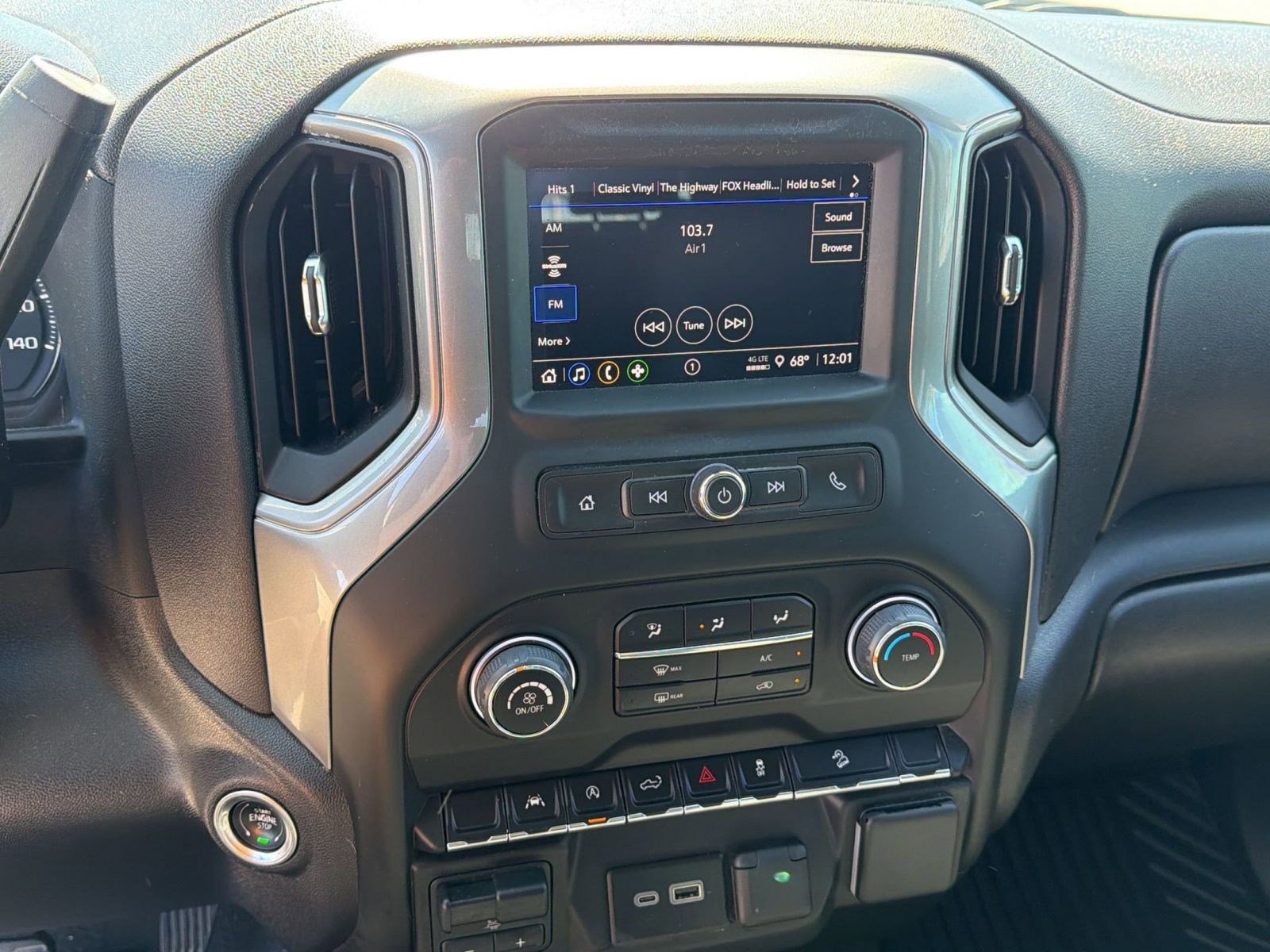 Used 2024 Chevrolet Silverado 1500 Custom Trail Boss w/ LPO, Dark Essentials Package image 25