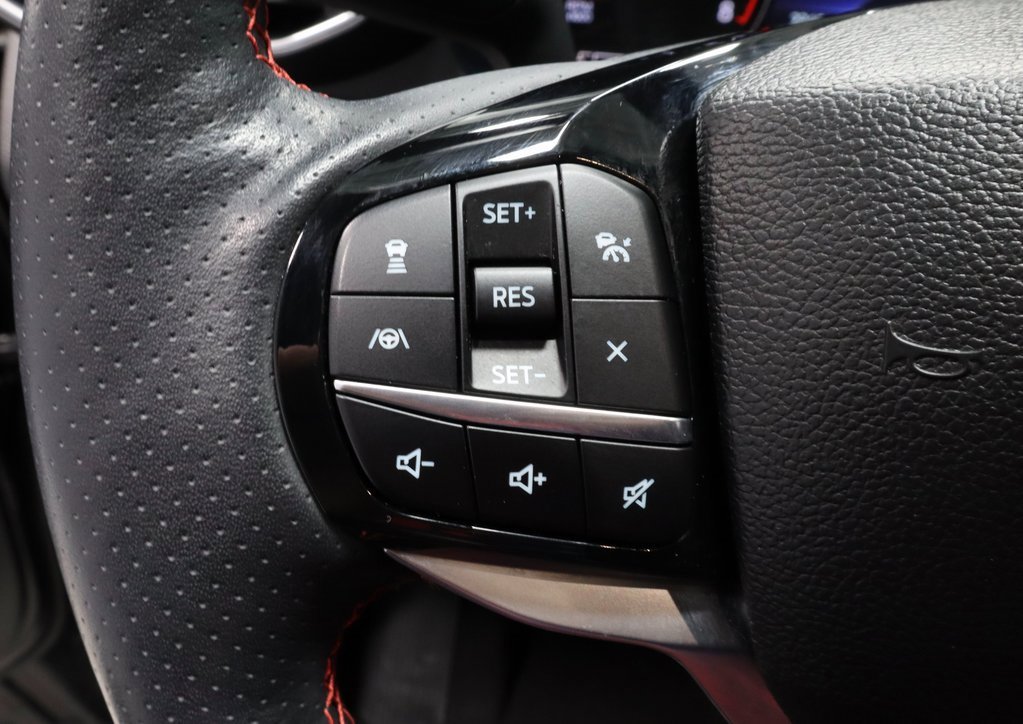 Certified 2024 Ford Explorer ST-Line w/ Class IV Trailer Tow Package image 29