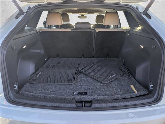 Used 2024 Volkswagen Atlas Cross Sport SE image 4