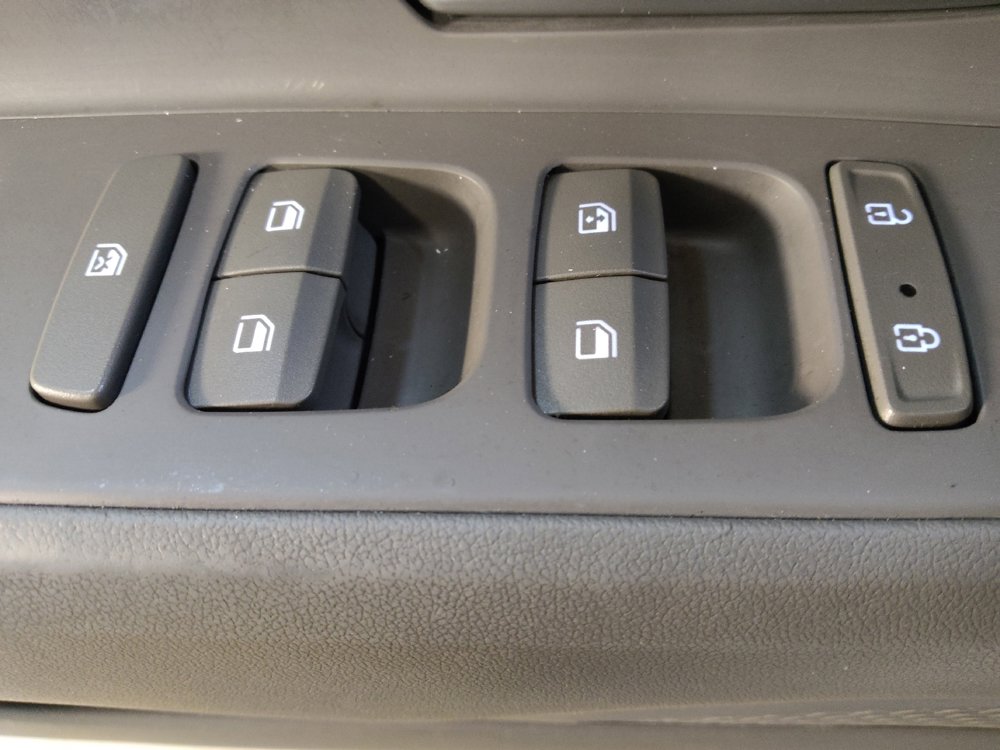 Used 2021 Hyundai Elantra SEL image 27