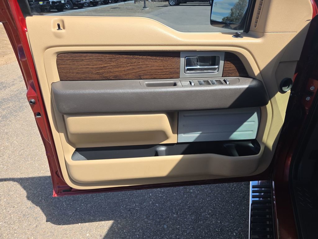 Used 2014 Ford F150 Lariat w/ Lariat Chrome Package AWD/4WD image 10