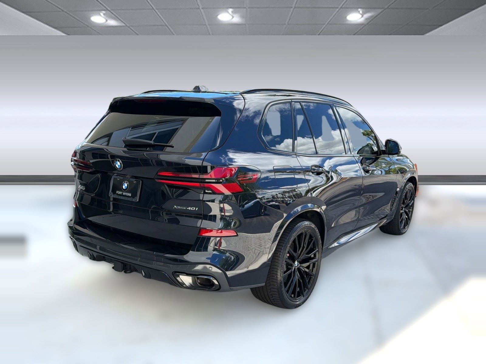 Certified 2024 BMW X5 xDrive40i w/ M Sport Package image 9