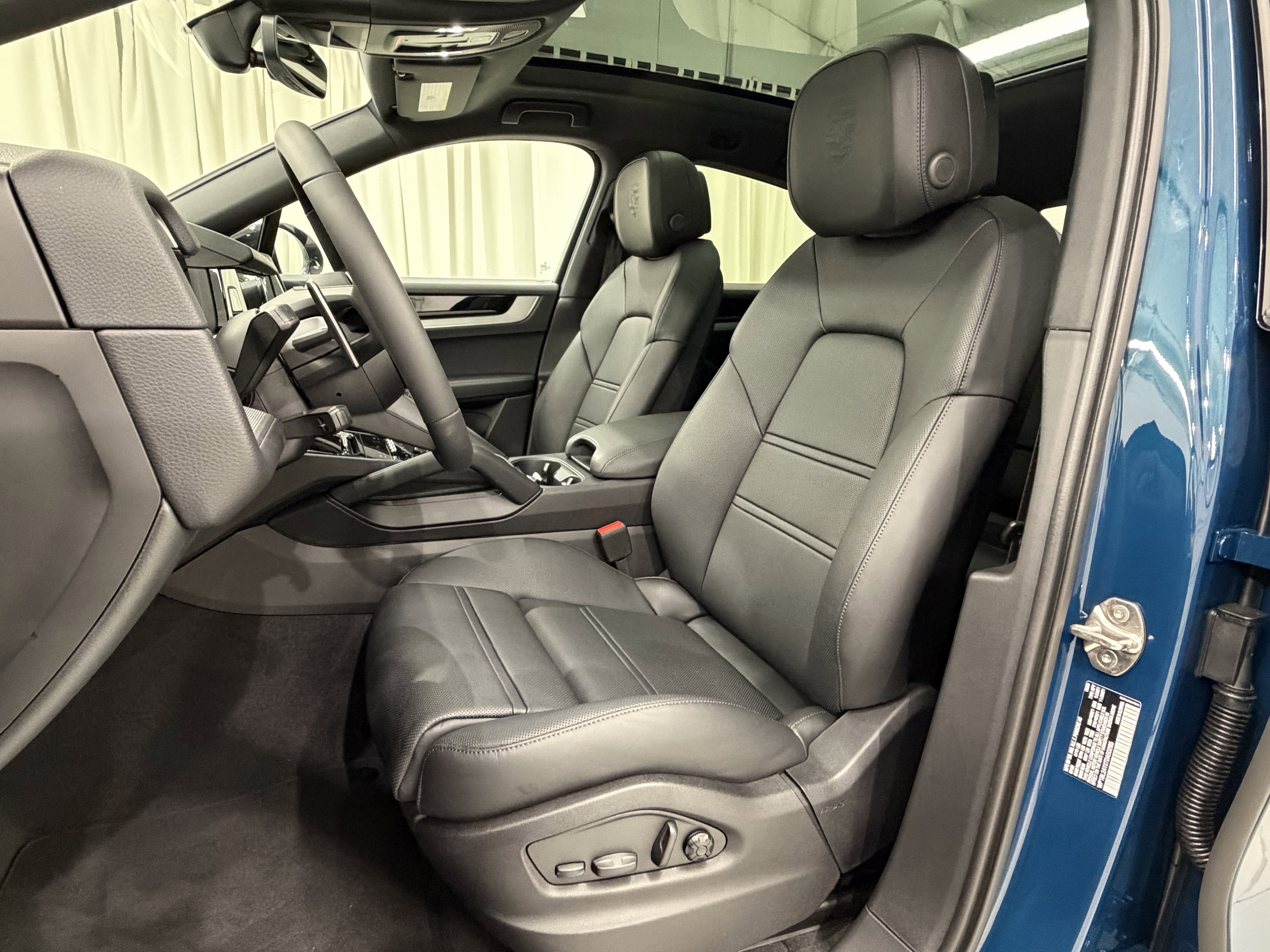 New 2026 Porsche Cayenne S image 31
