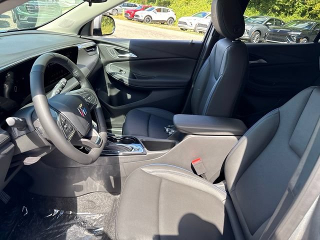 New 2026 Buick Encore GX Sport Touring w/ Comfort Package AWD/4WD image 4