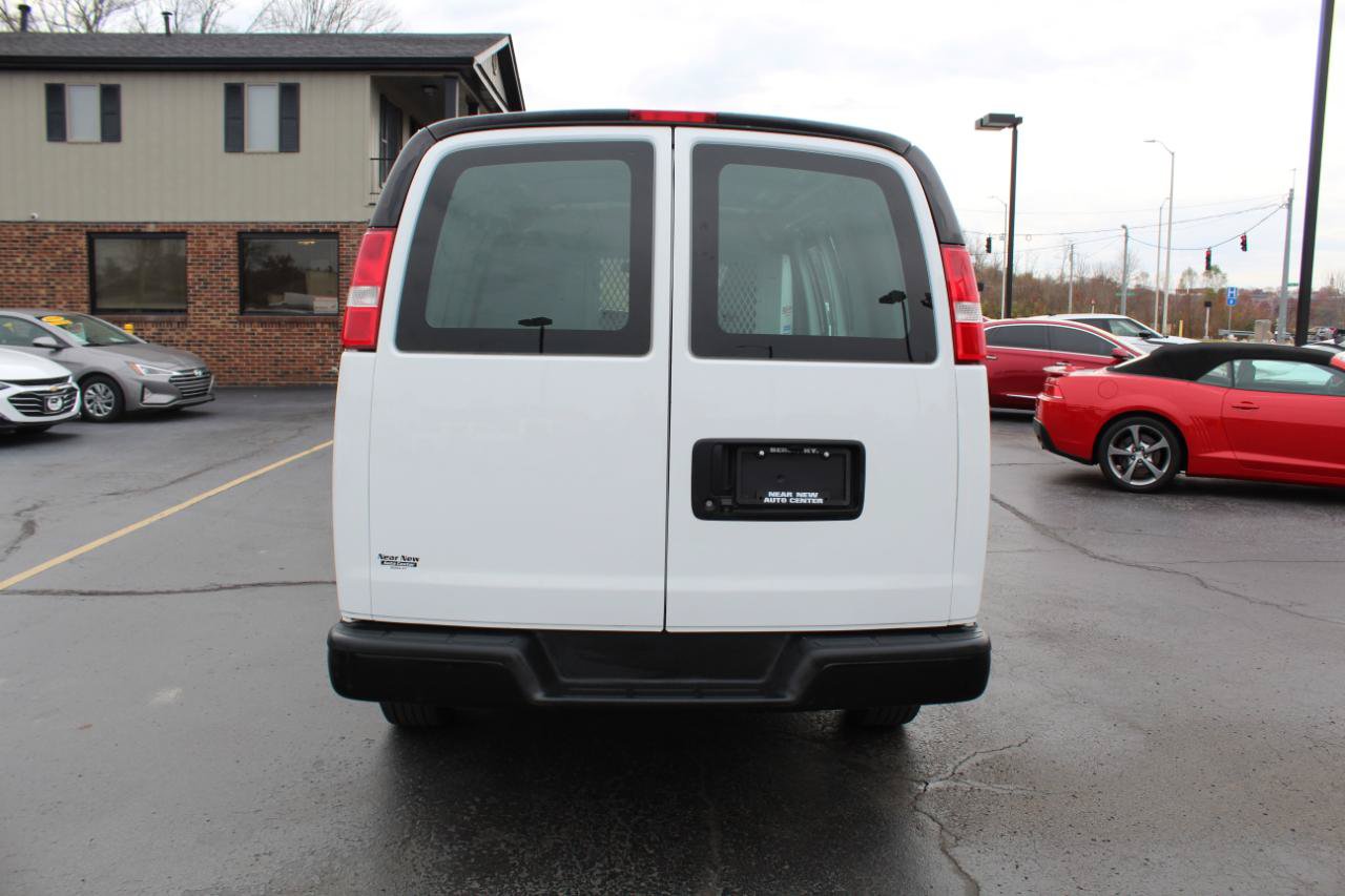 Used 2021 GMC Savana 2500 RWD image 6