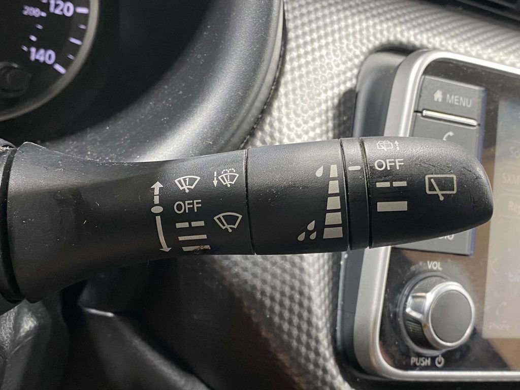 Used 2020 Nissan Kicks SV FWD image 24