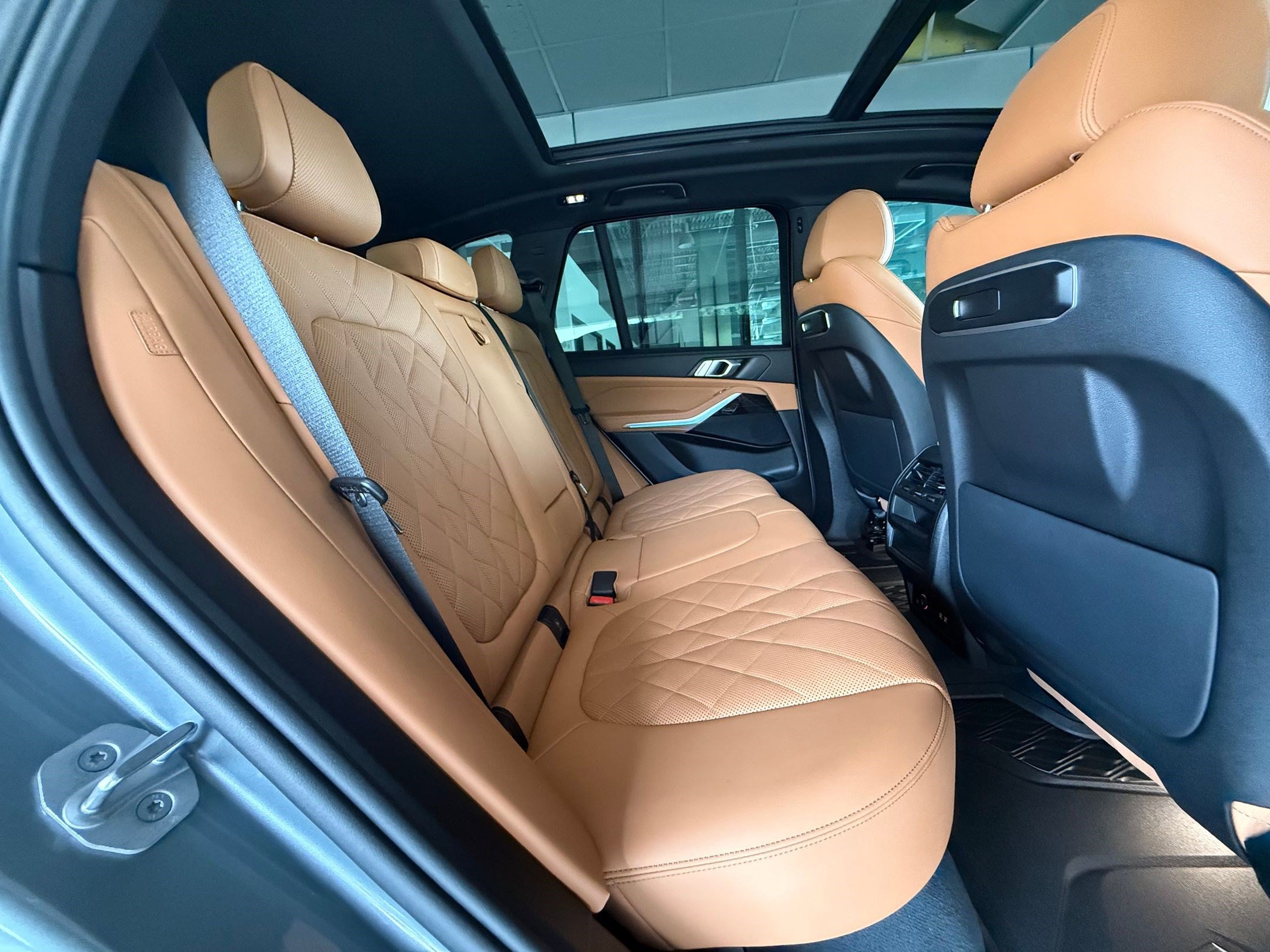 Used 2024 BMW X5 xDrive40i w/ Parking Assistance Package image 33